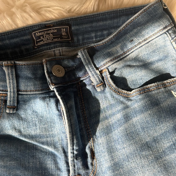 A b e r c r o m b i e  &  F i t c h • Mid rise super skinny ankle jean - Picture 4 of 7
